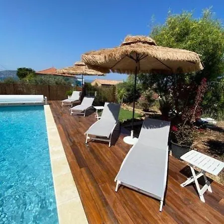 Villa De La Presqu'Ile D'Or Villa *